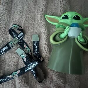 Baby yoda park sipper